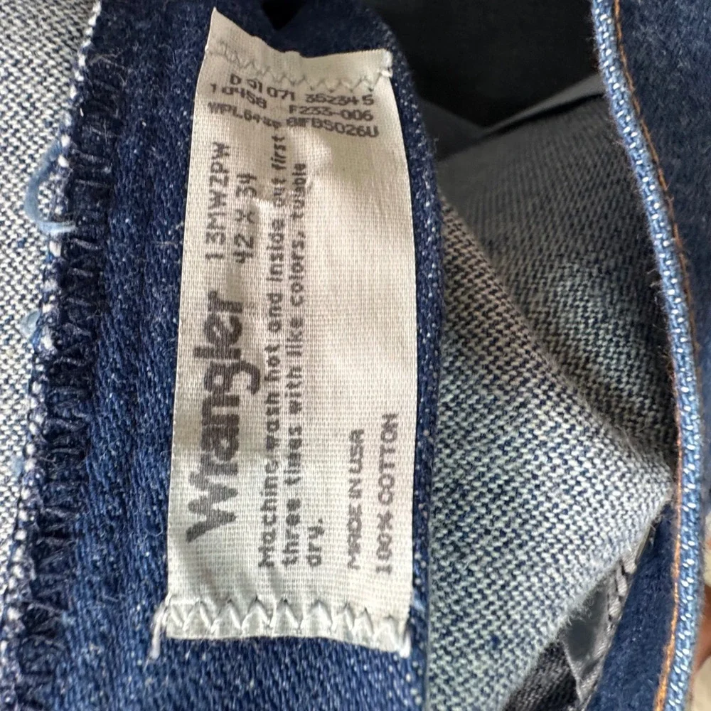 Vintage Wrangler Mens Blue Denim Jeans 42x35.5 Made USA Straight Leg Cowboy‎ Cut